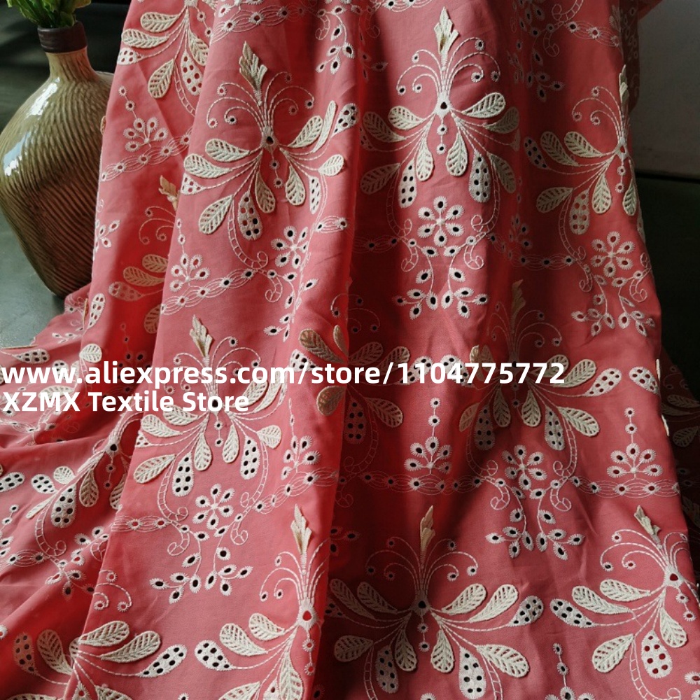 Vintage Sewing Textile - ผ้าปักลายดอกไม้ 3 มิติ สีพื้นแดง ผ้าฉลุลายดอกไม้ ผ้าลายดอกไม้วินเทจ