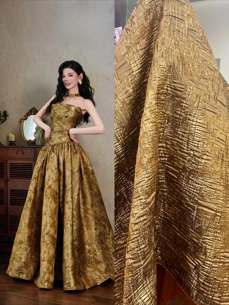 Vintage Sewing Textile - ผ้าแจ็คการ์ดลายไม่สม่ำเสมอสีน้ำตาลบรอนซ์ วัสดุสิ่งทอวินเทจสำหรับตัดเย็บเสื้อกั๊ก เสื้อโค้ท เสื้อแจ็คเก็ต สำหรับนักออกแบบแฟชั่น